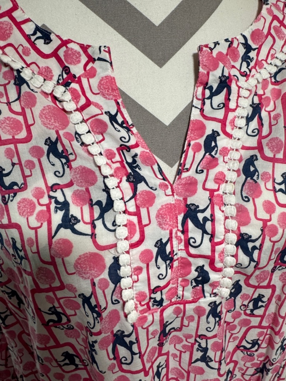 Talbots Pink and Navy Patterned V-Neck Tunic Size XL - Picture 2 of 8